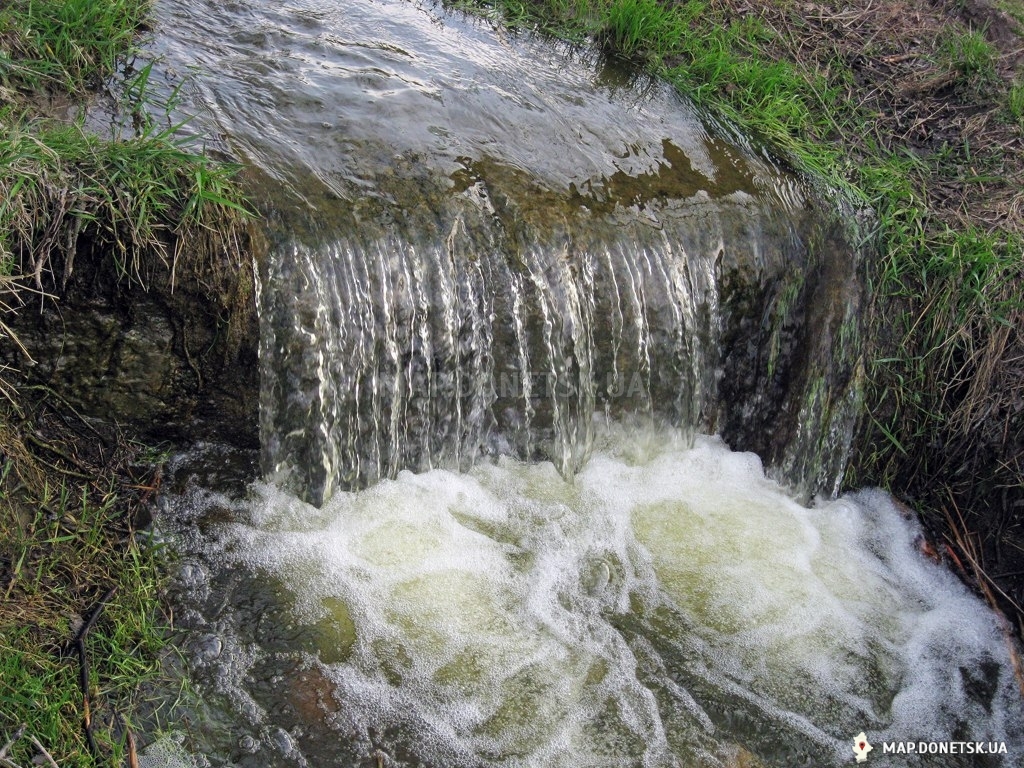 Сток воды с 8-го ставка г. Артёмовск, 2013 год, Любительские, Лето, День