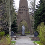 Комсомольское, Мемориал на месте бывшего концлагеря, История, Любительские