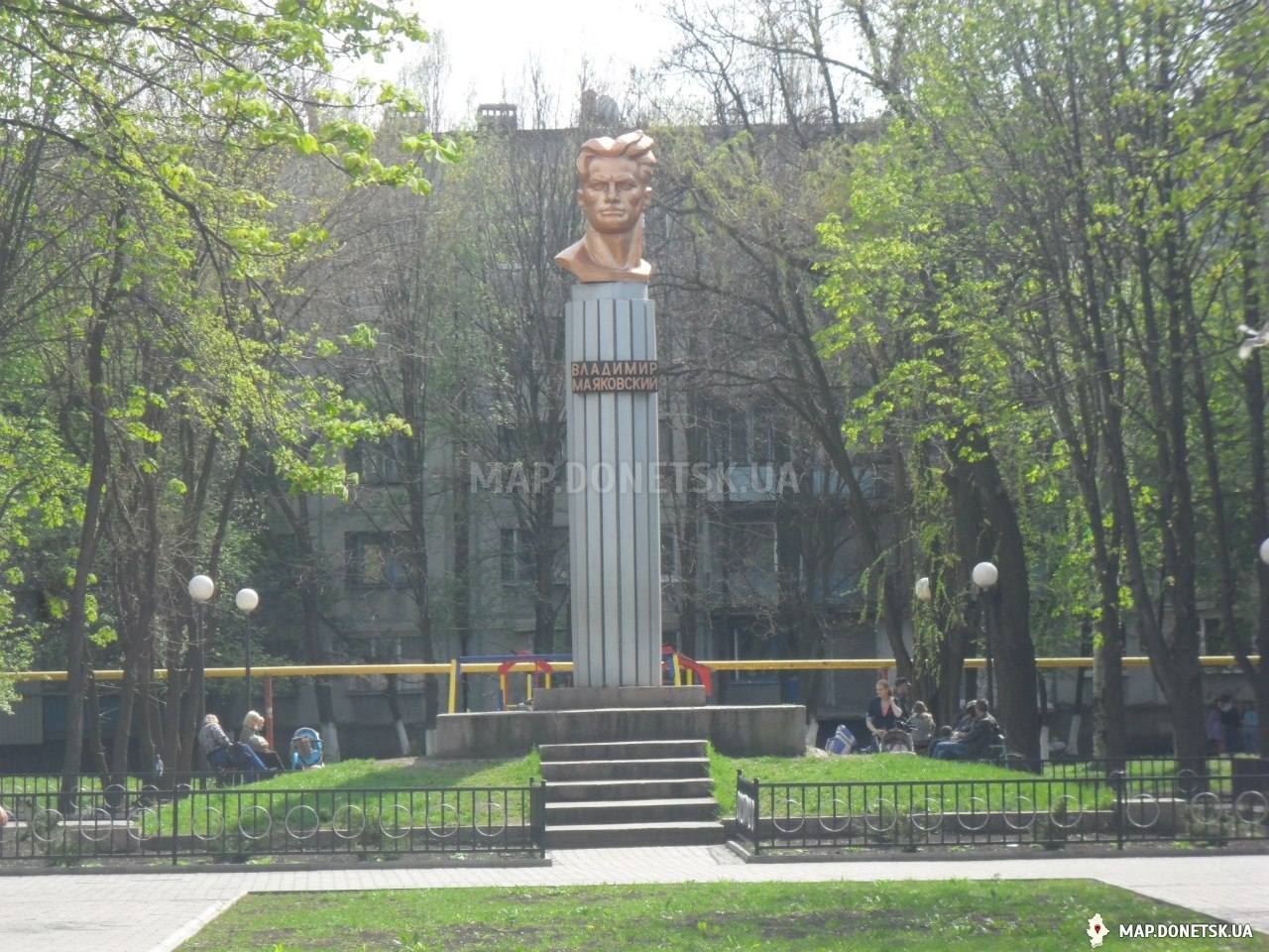 Селидоао, Сквер с памятником Маяковского, Современные, Любительские