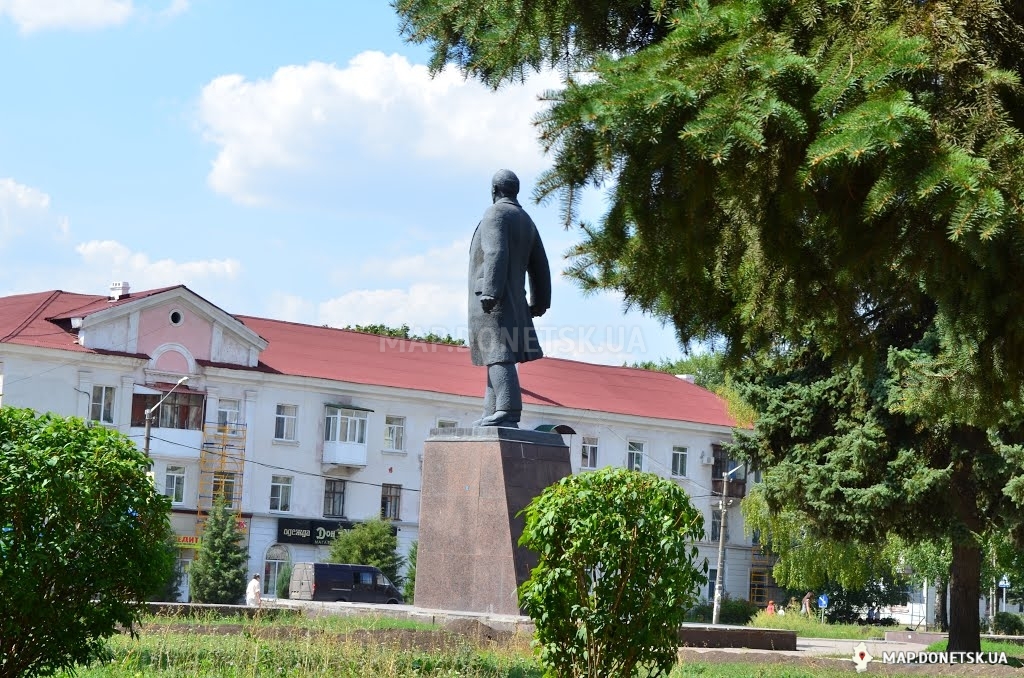 Харцызск, Памятник В.И.Ленину, История, Любительские
