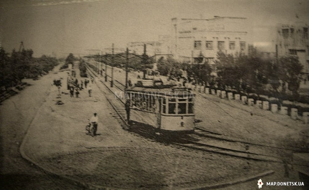 Первая трамвайная линия на пр. Ленина., 1937 год, История, Черно-белые