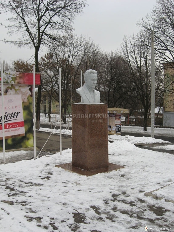 Памятник Франко, Современные, Достопримечательности, Цветные