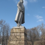 Памятник Г.И. Петровскому , Современные, Достопримечательности, Цветные