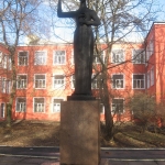 Памятник медицинским работникам, погибшим в годы Великой Отечественной войны, Современные, Достопримечательности, Цветные