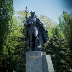 Памятник Ивану Ткаченко, Современные, Достопримечательности, Цветные