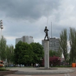 Памятник Сергею Бубке , Современные, Достопримечательности, Цветные