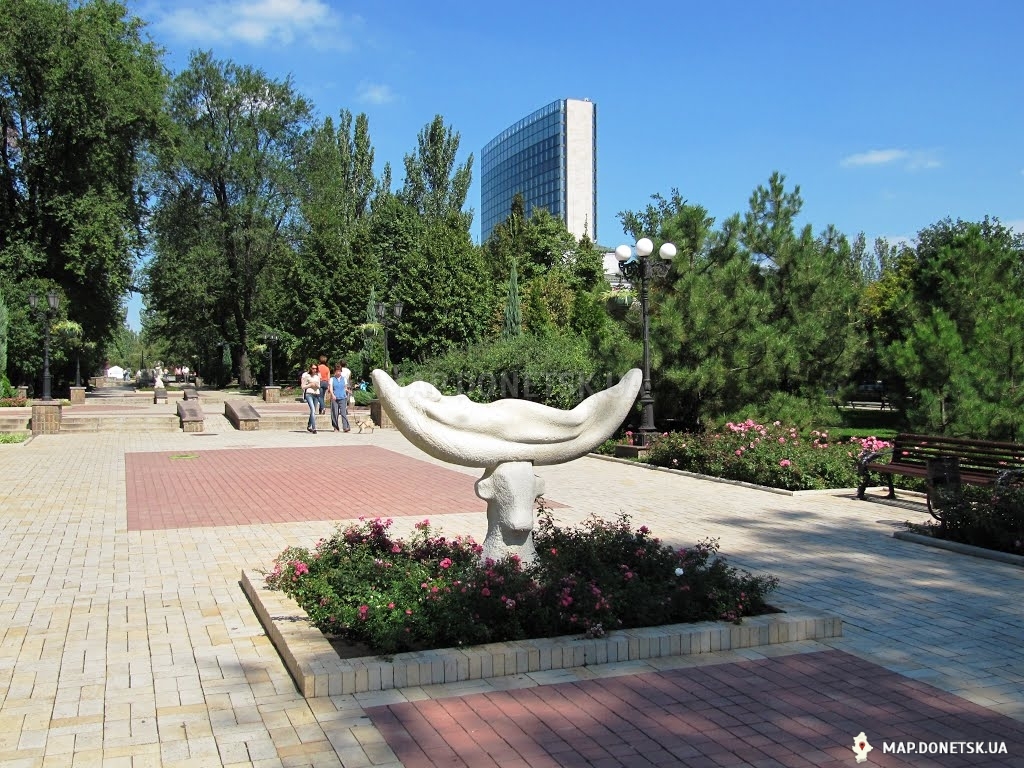 Парк скульптур «Украинская степь», Современные, Достопримечательности, Цветные