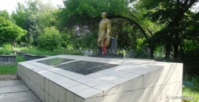 Братская могила советских воинов на Казачьем кладбище