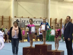 Спортивные гимнасты из ДНР завоевали 11 медалей на соревнованиях в Республике Беларусь.
