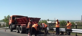Специалисты ГП «Автодор» восстановили около 1600 кв. м дорожного покрытия.